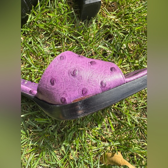 90s / Y2K Vintage Via Spiga Purple Ostrich Heeled Mules - Picture 4 of 8